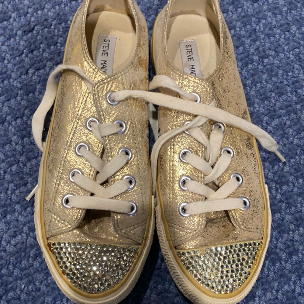 Steve Madden gold sneaker